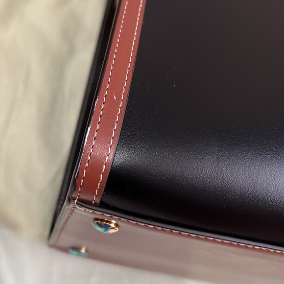 Mint Condition - Burberry Tote - Picture 3 of 5